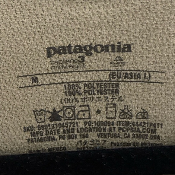 Patagonia Men’s Long Sleeve Base Layer Shirt- Medium - Picture 4 of 4